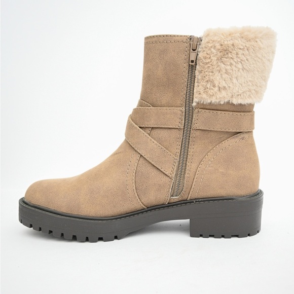 Dolce Vita Oaklyn Faux Fur Boot NWOB - Picture 3 of 6
